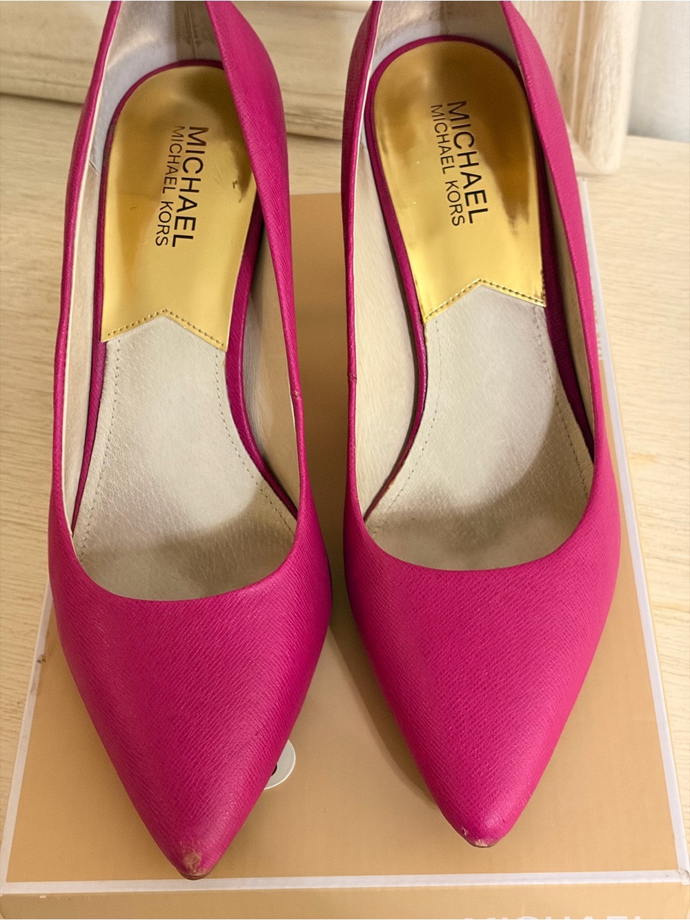 Michael Kors Pink Pointed-Toe midi Pumps heel 3 inch size 9
